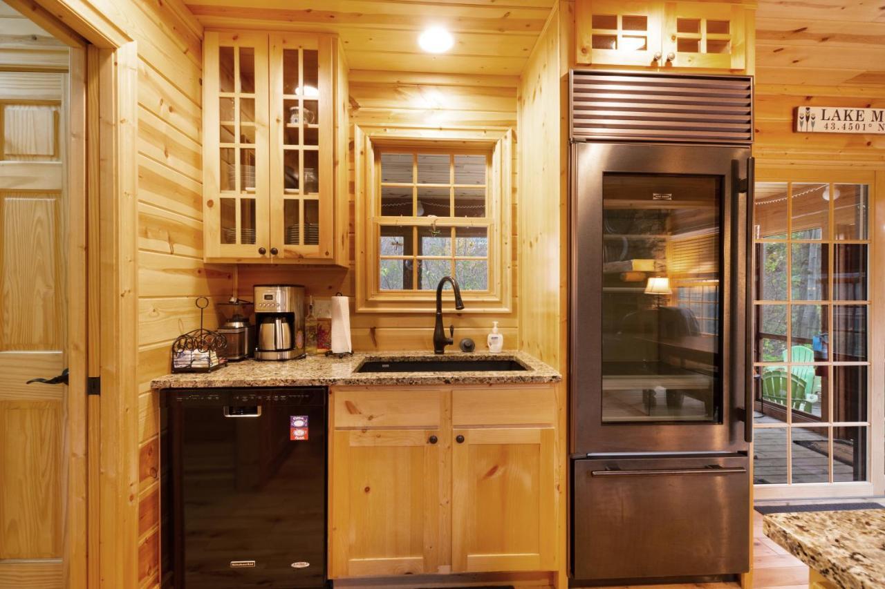 Kingfisher Cove Cabin 2 Saugatuck Exterior photo
